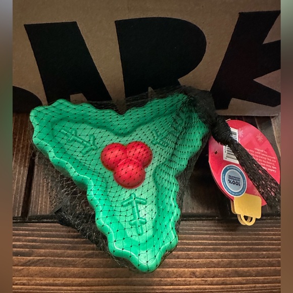 HOWLY LEAF - Super Chewer BARK Box! - Picture 2 of 5